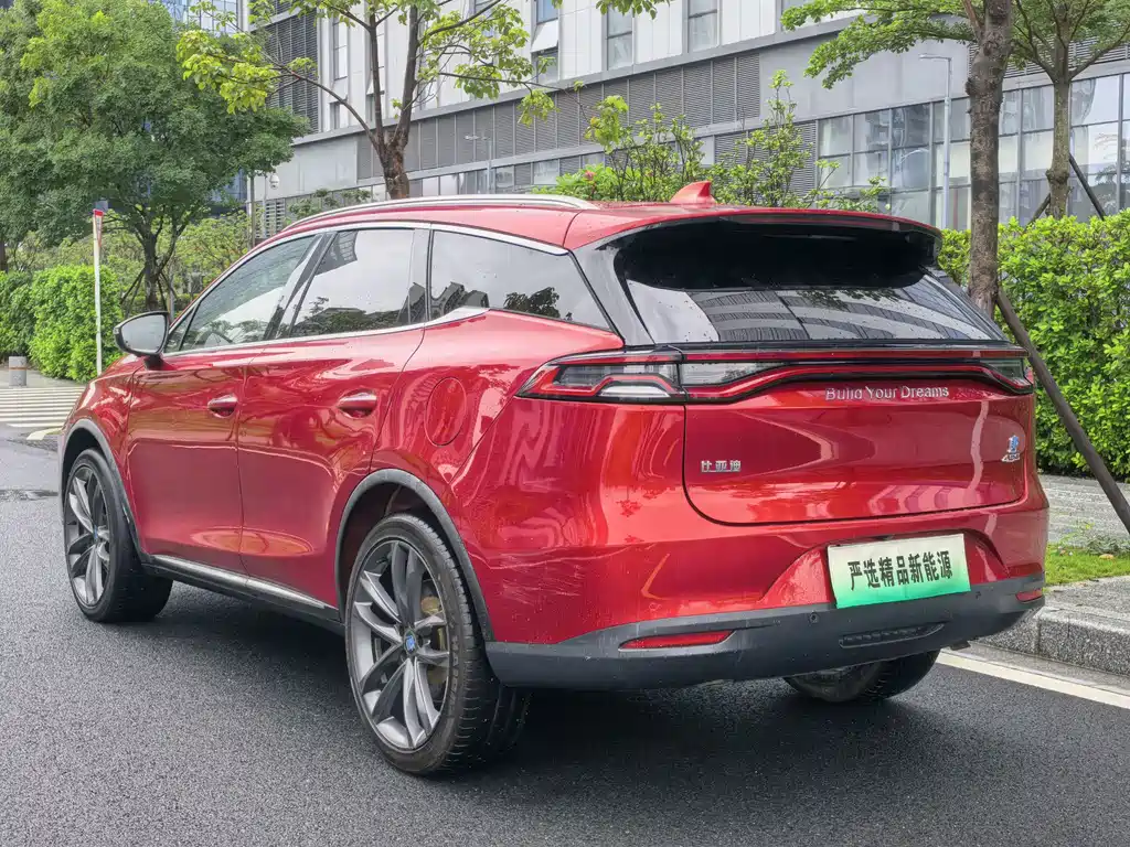 Tang NEV DM 2.0 T Full-time 4 WD Connected Pioneer Leading 7-seat CN-V