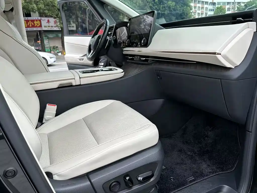 Lexus LM 350 h 7-seat Elegant