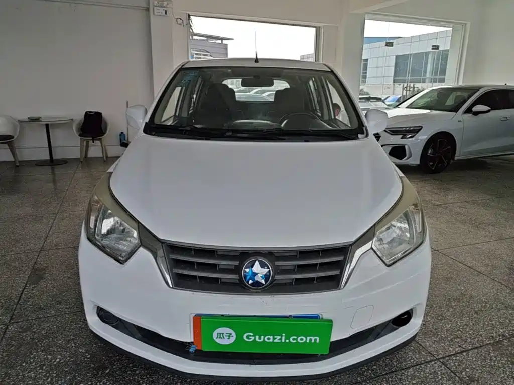 Venucia R50 1.6 L Manual Fashion