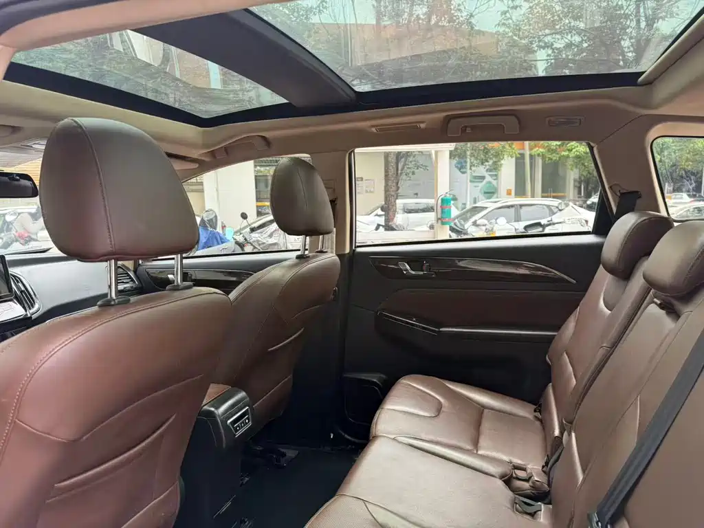 Xuanlang 2.0 L CVT Comfort