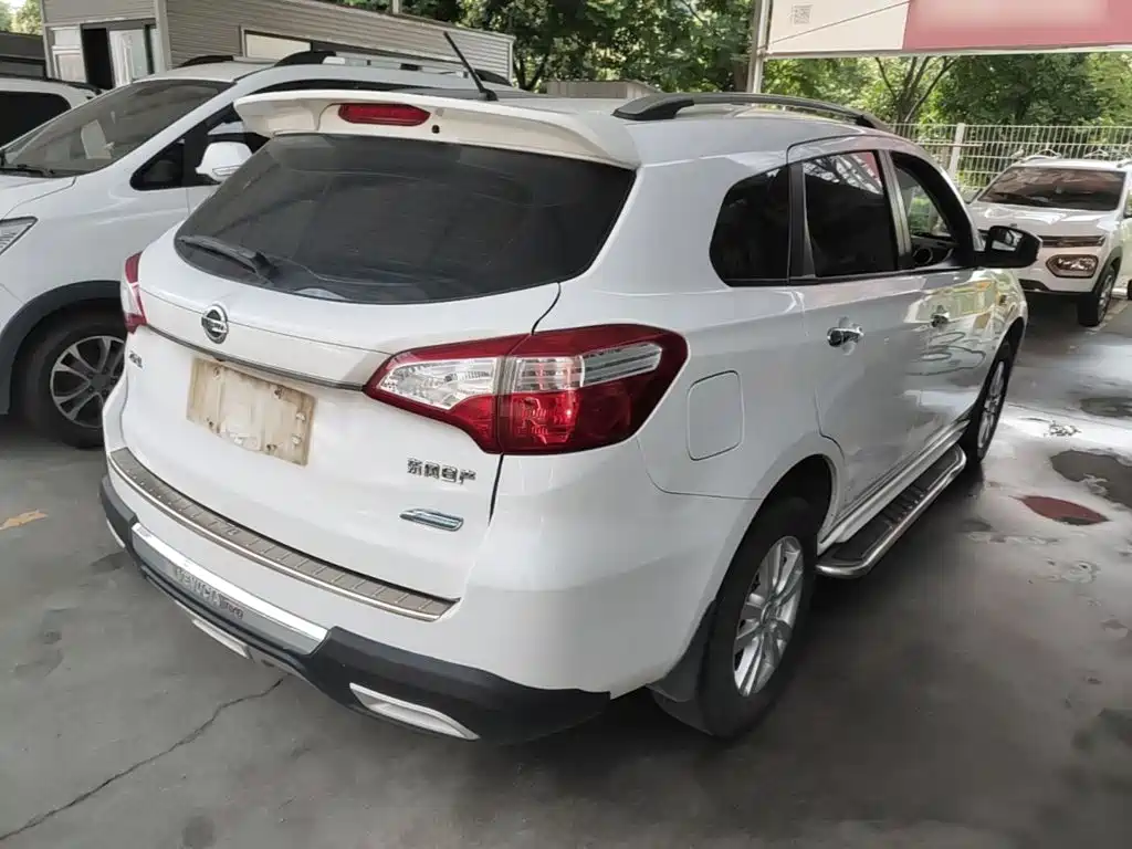 Venucia T70 2.0 L CVT Wise Fun