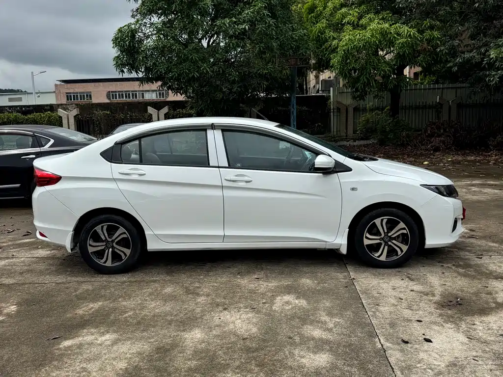 City 1.5 L CVT Comfort