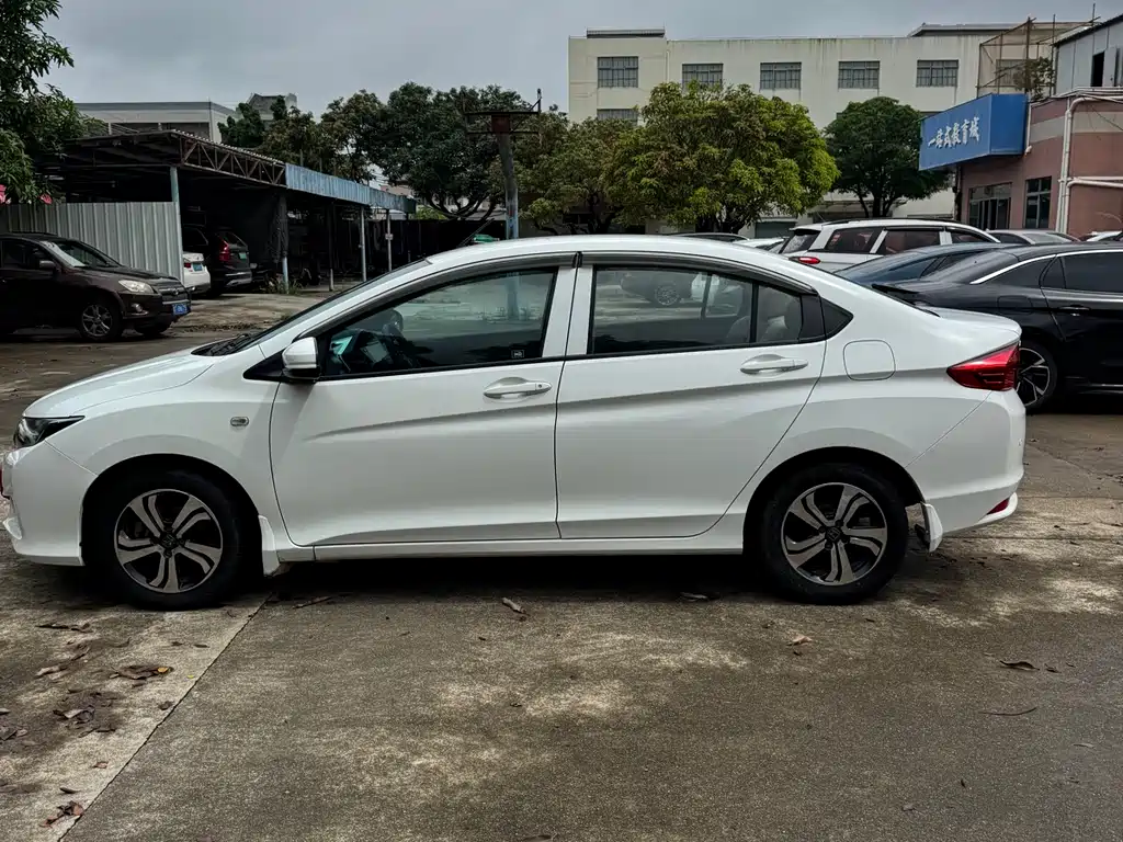 City 1.5 L CVT Comfort
