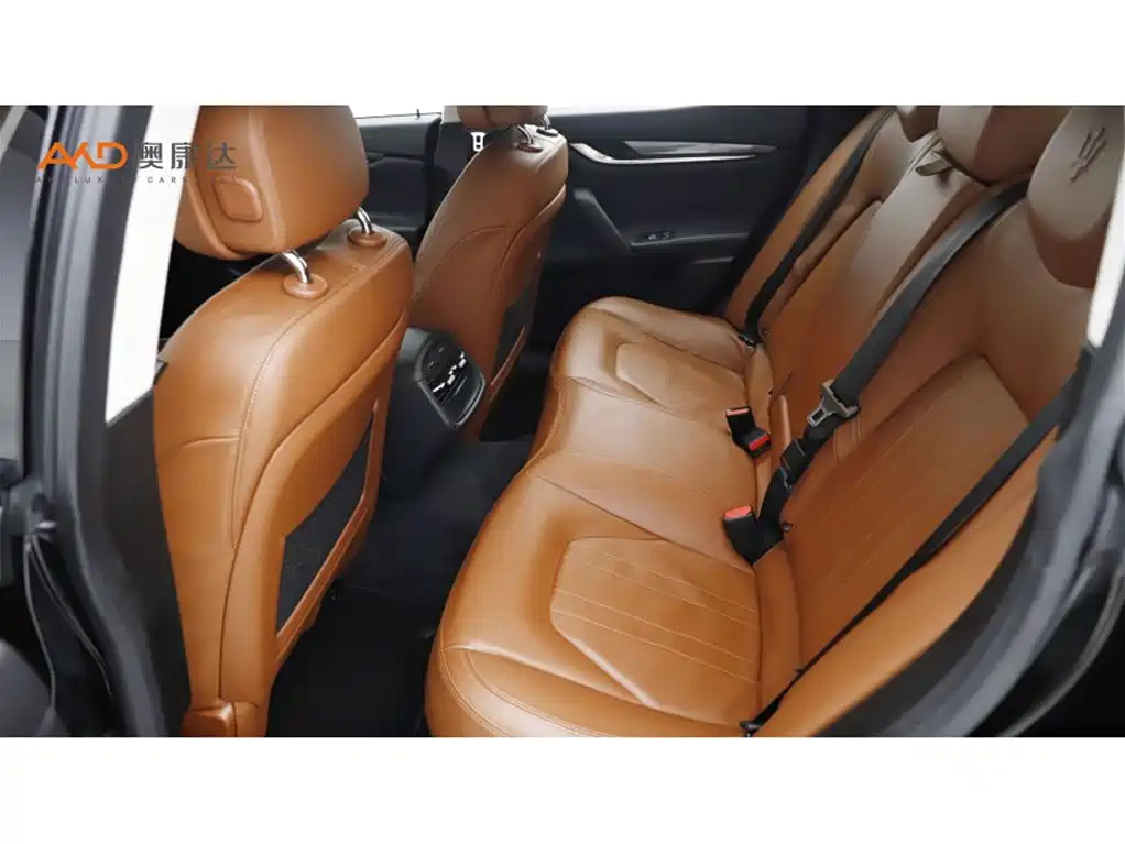 Ghibli 3.0 T Standard