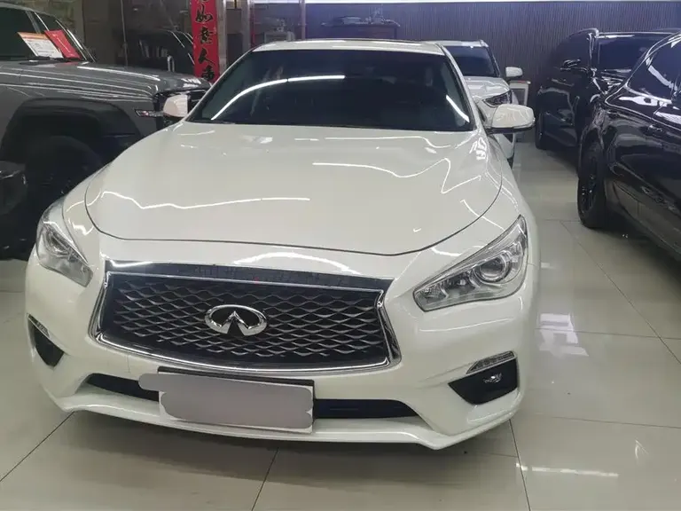 Infiniti Q50 L 2.0 T Progressive Enjoyment CN-VI
