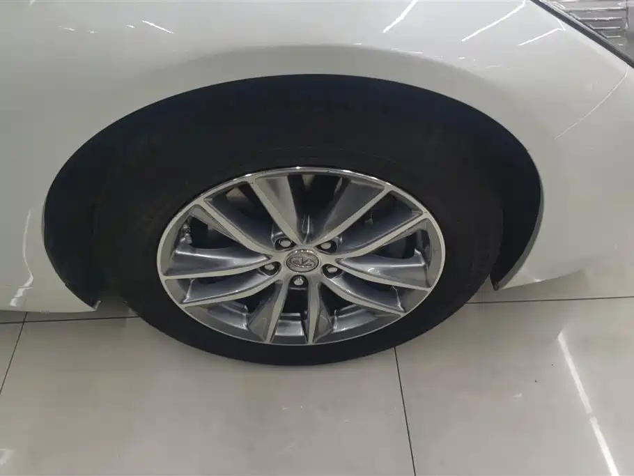 Infiniti Q50 L 2.0 T Progressive Enjoyment CN-VI