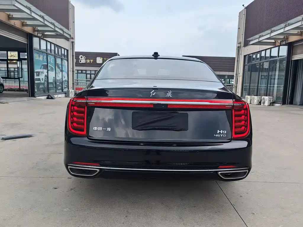 Hongqi H9 2.0 T Connected Flagship Enjoyment