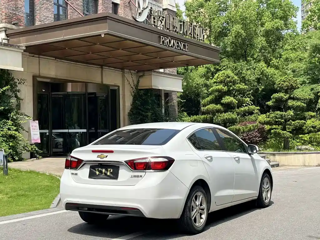 Cruze 科鲁兹 2015款 1.5 L 手动精英版