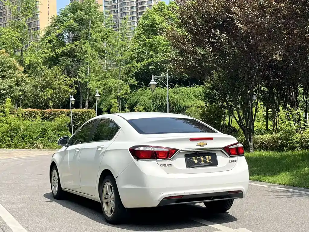 Cruze 科鲁兹 2015款 1.5 L 手动精英版