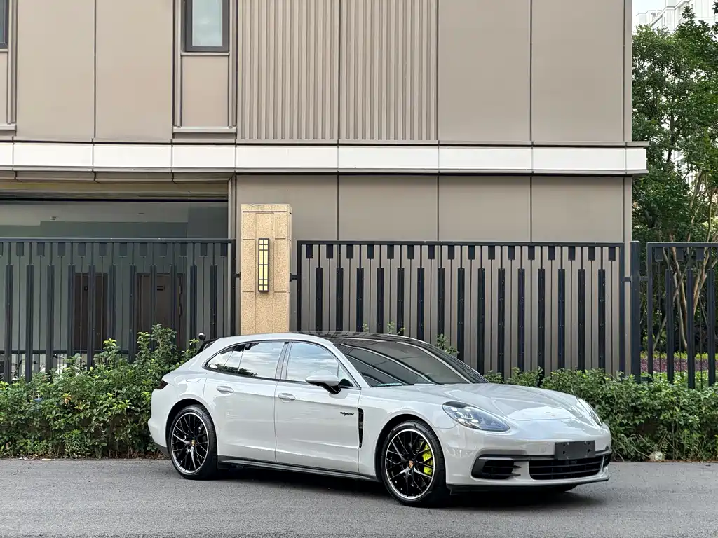 Panamera NEV Panamera 4 E-Hybrid Sport Turism