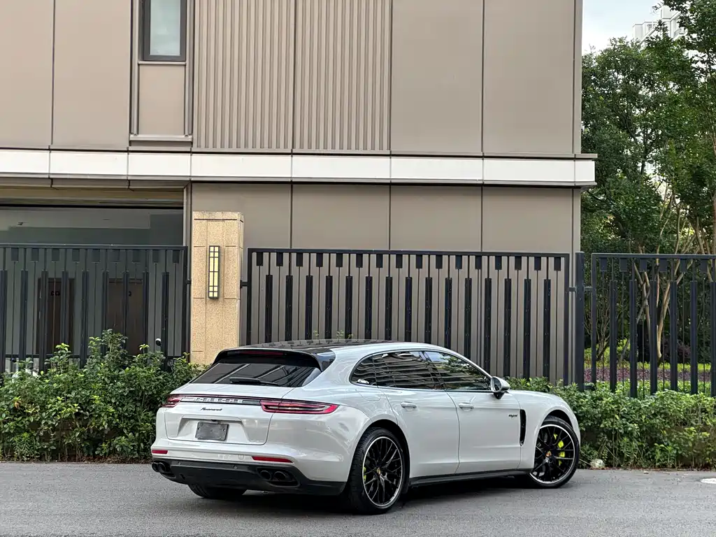 Panamera NEV Panamera 4 E-Hybrid Sport Turism
