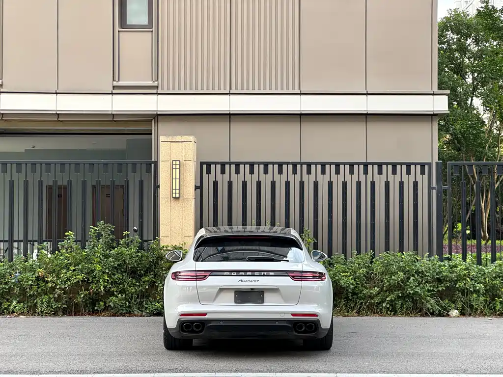 Panamera NEV Panamera 4 E-Hybrid Sport Turism