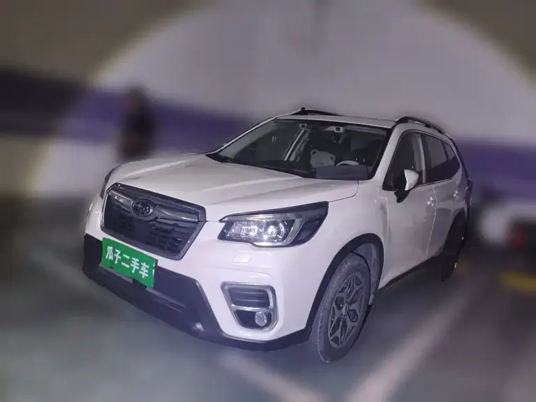 Subaru Forester 2.0 i Luxury EyeSight