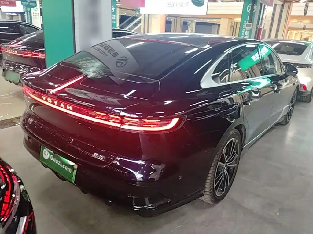 Voyah Zhuiguang PHEV 4 WD Ultra Long Range Flagship
