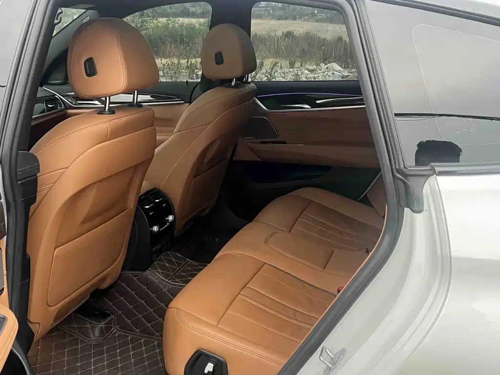 BMW 6 Series GT 630 i M Sport Package