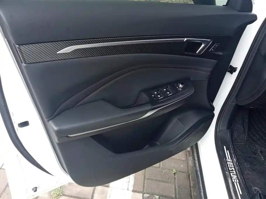 Besturn T55 1.5 T Auto Leap