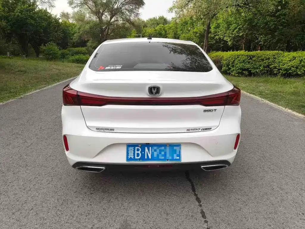 Eado Smooth Enjoyment PLUS Blue Whale NE 1.4 T GDI DCT Distinguished