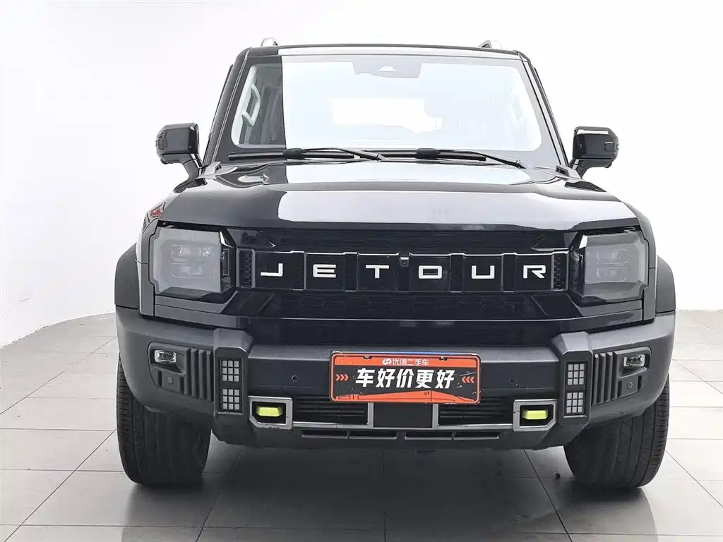 Jetour Traveller 2.0 T 4 WD Cross PRO Entertainment