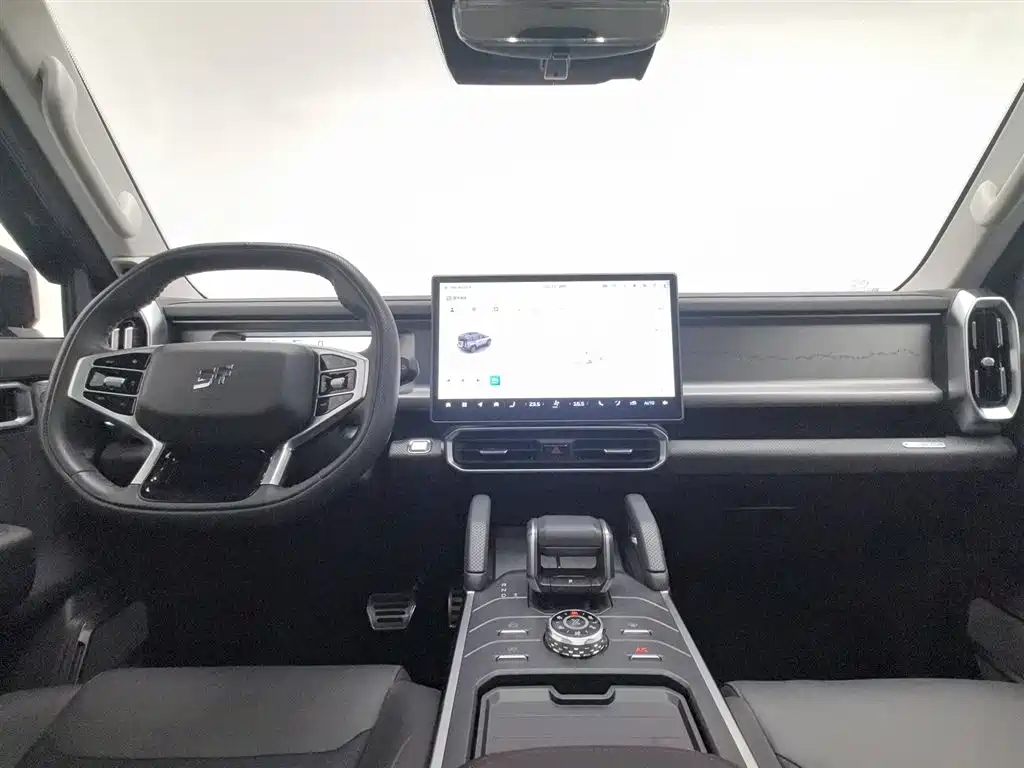 Jetour Traveller 2.0 T 4 WD Cross PRO Entertainment