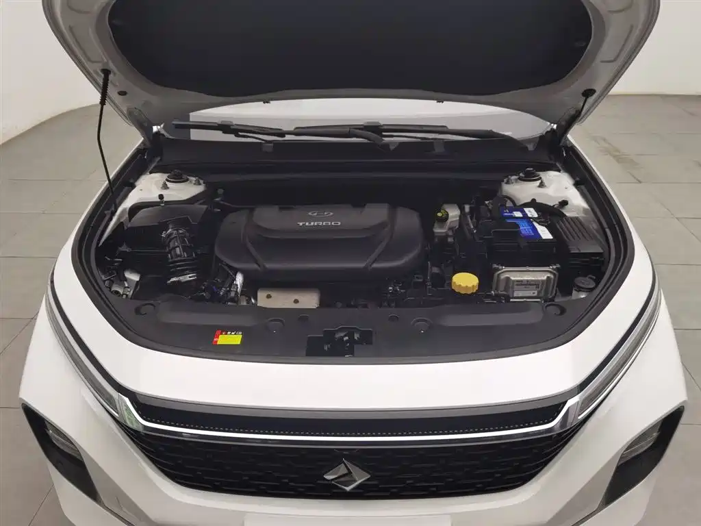 Baojun RC-5 1.5 T CVT Smart Shine Premium