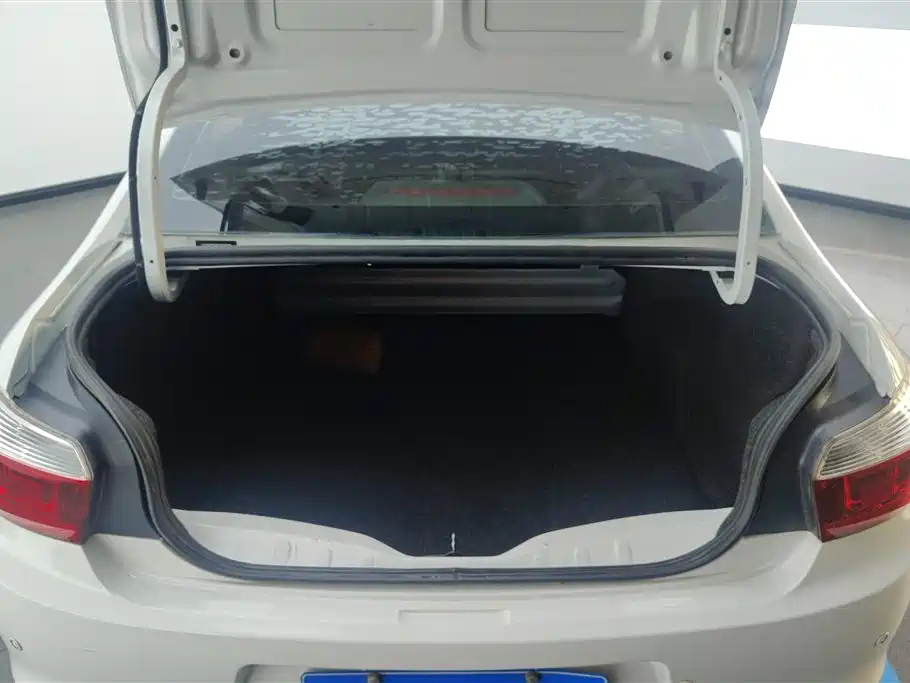 Elysee 1.6 L Auto Fashion