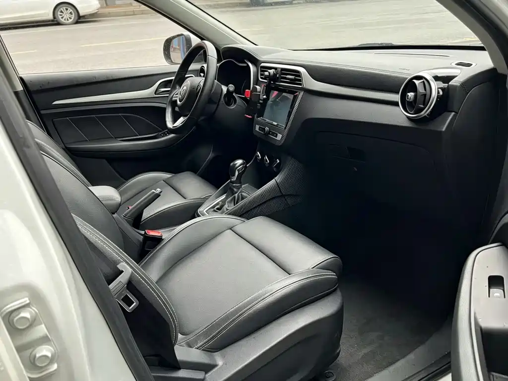 MG ZS 1.5 L Auto Luxury