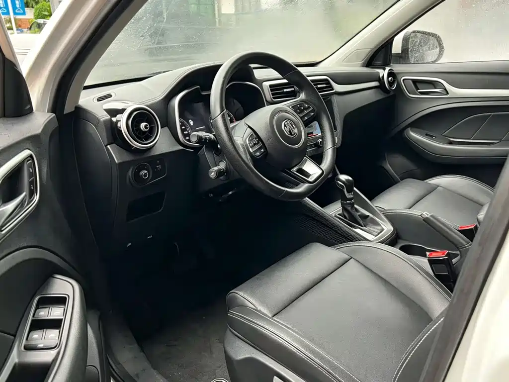 MG ZS 1.5 L Auto Luxury