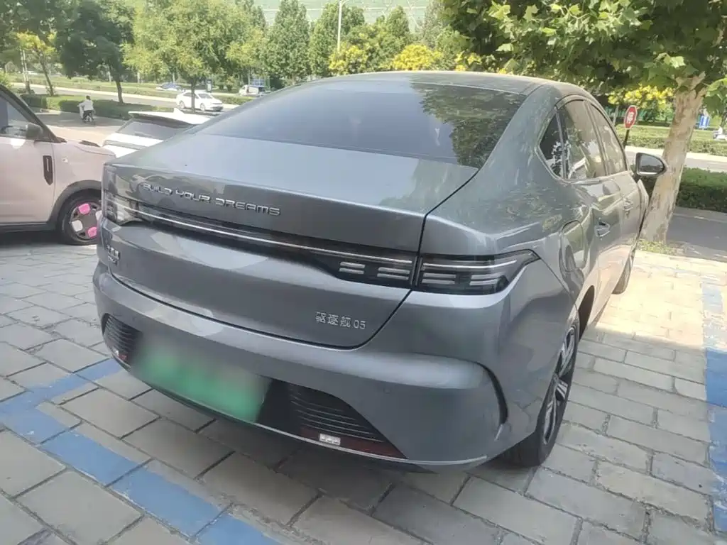 Destroyer 05 驱逐舰05 2023款 冠军版 DM-i 120 KM 豪华型