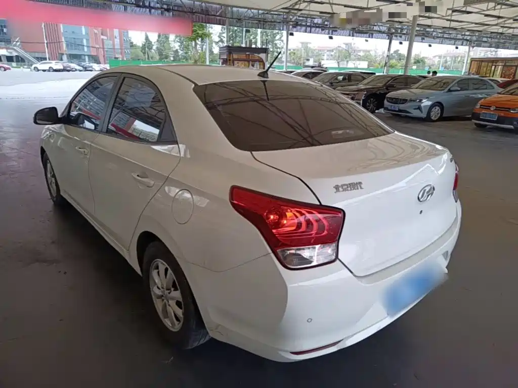 Accent 瑞纳 2017款 1.4 L 自动跃享版 国VI