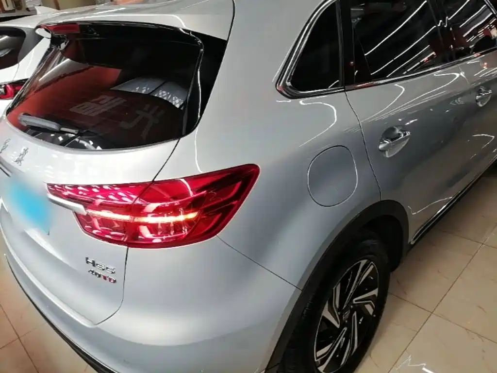 Hongqi HS5 Facelift 2.0 T Connected Flagship Enjoyment