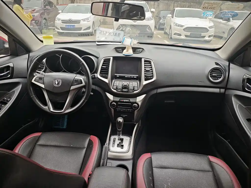 Eado XT 1.6 L Auto Handsome Cool CN-IV