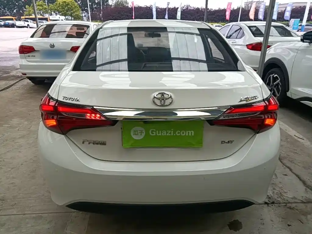 Levin Facelift 185 T CVT Elite CN-V