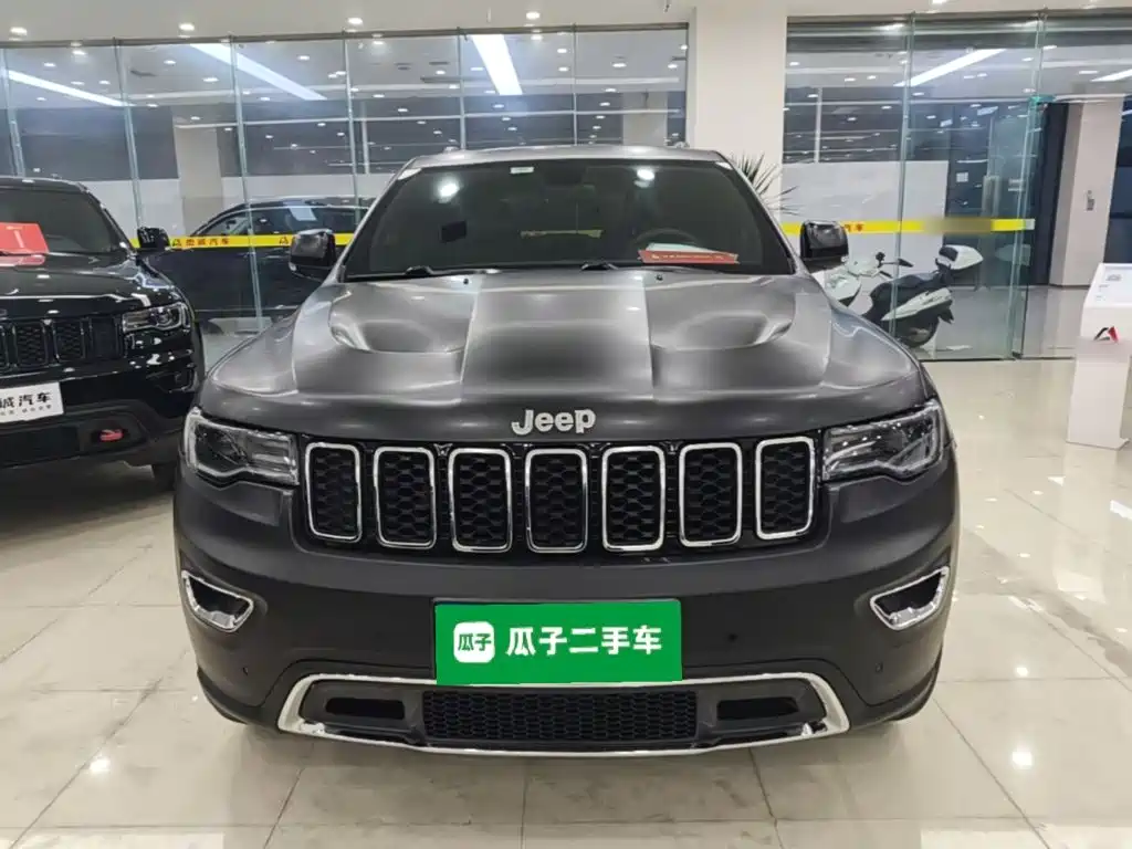 Grand Cherokee (Import) 3.0 L Elite Navigation