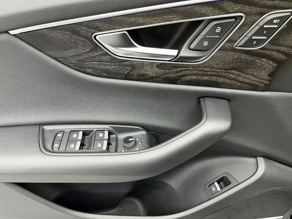 Audi Q8 55 TFSI Luxury Dynamic