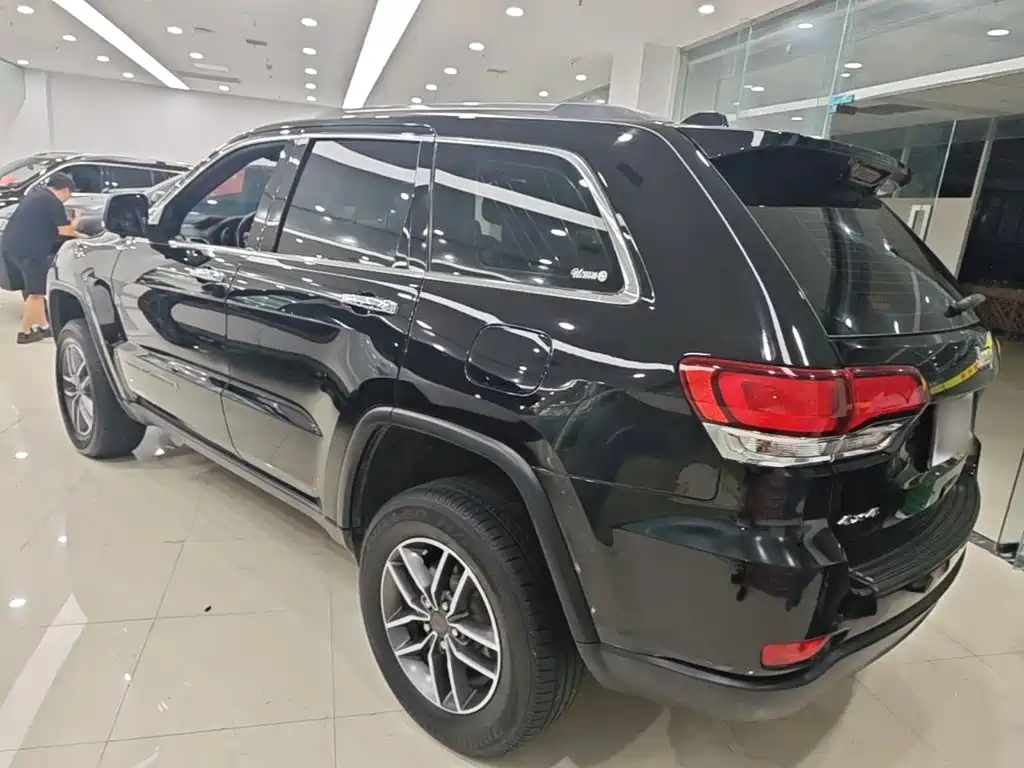 Grand Cherokee (Import) 3.0 L Professional Navigation