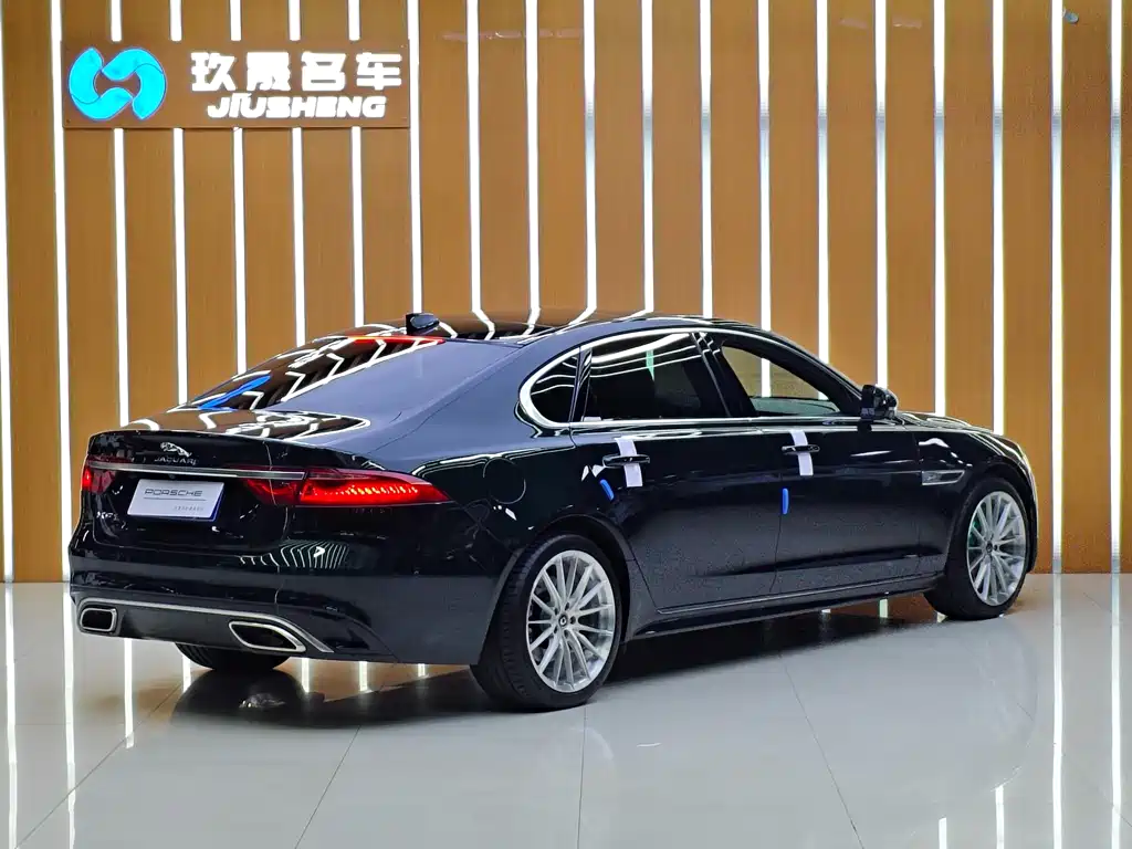 Jaguar XFL XFL 2.0 T P250 2 WD Elite Sport