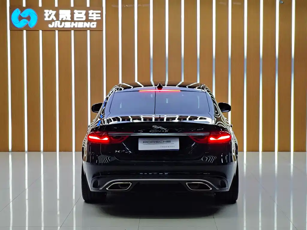 Jaguar XFL XFL 2.0 T P250 2 WD Elite Sport