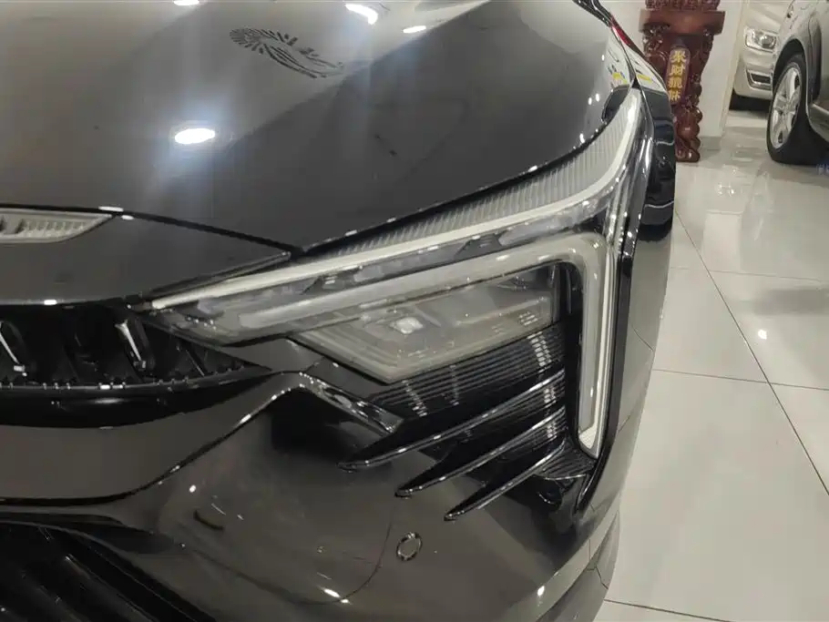 Besturn B70 S 1.5 T War God King