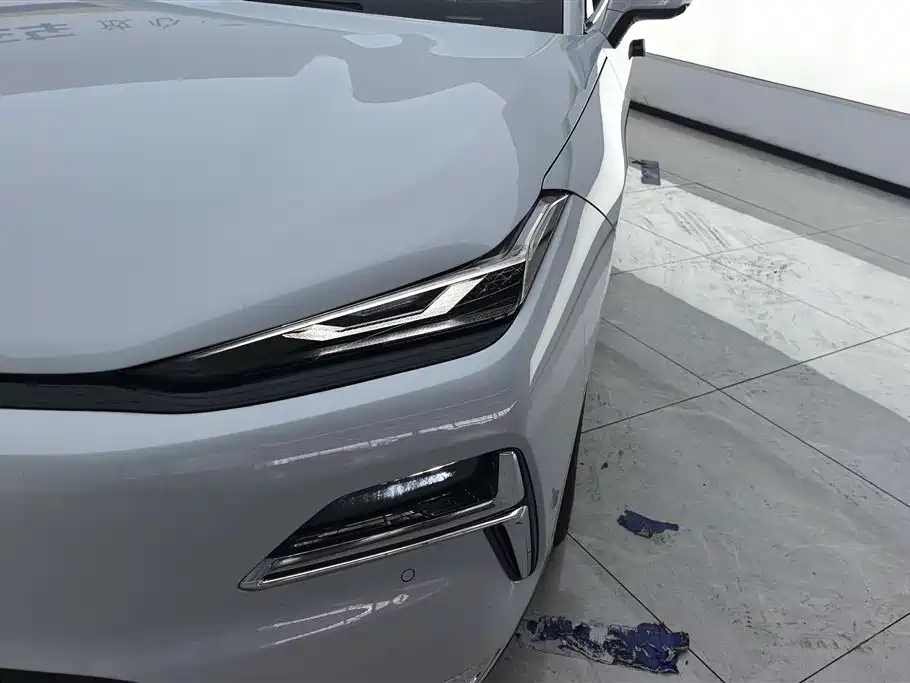 Galaxy Xingyao 8 130 km EM-i Premium