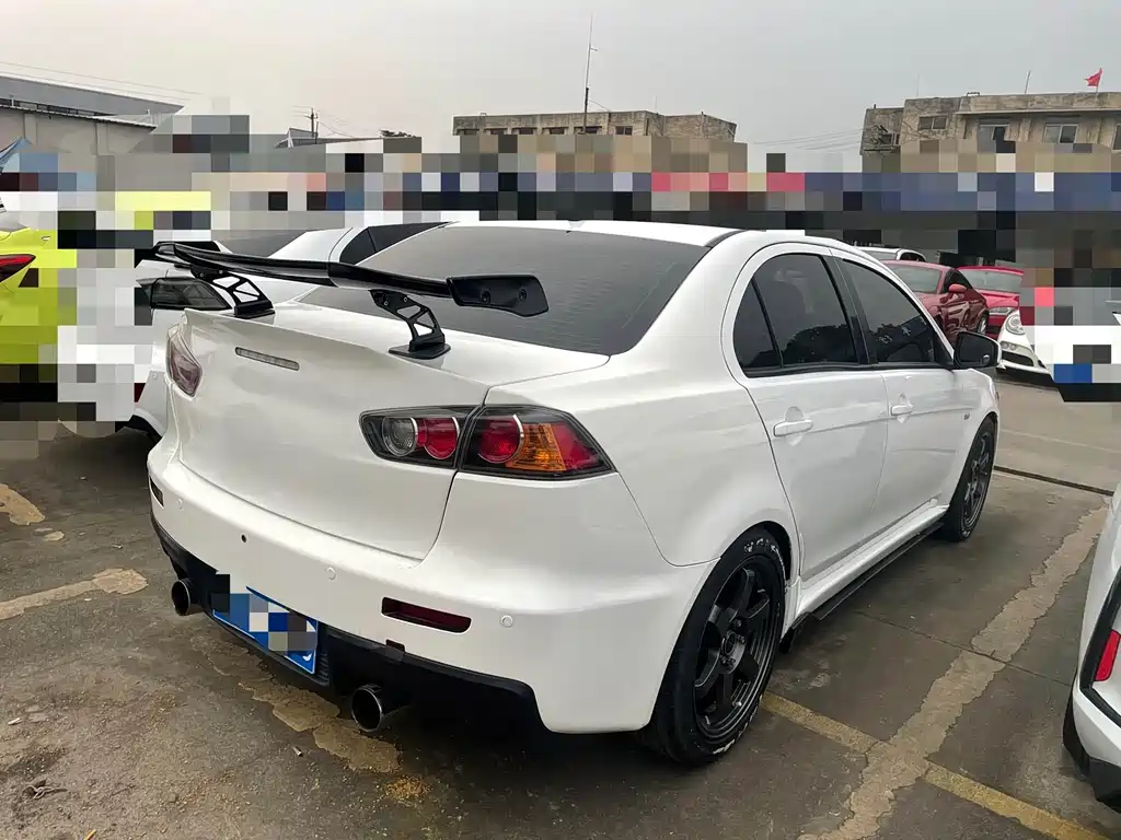 Lancer EX 1.8 L Manual B&W Retro