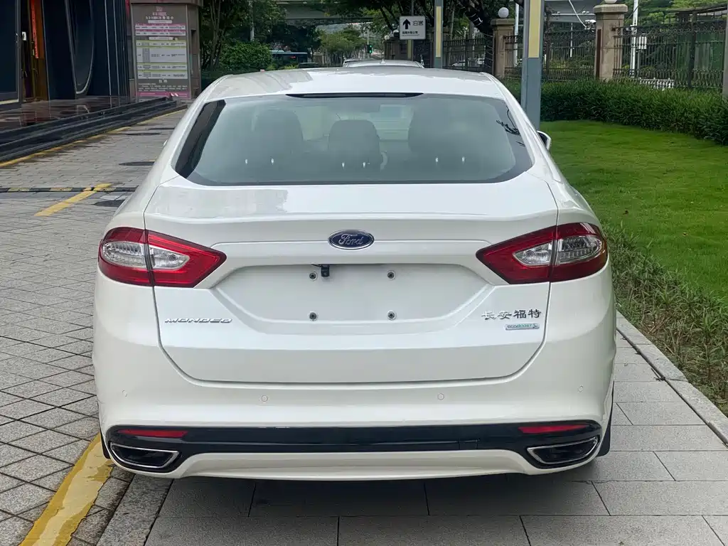 Mondeo 2.0 L GTDi200 Fashion