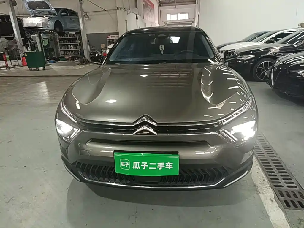 C5 X 凡尔赛C5 X 2021款 1.6 T 势不凡