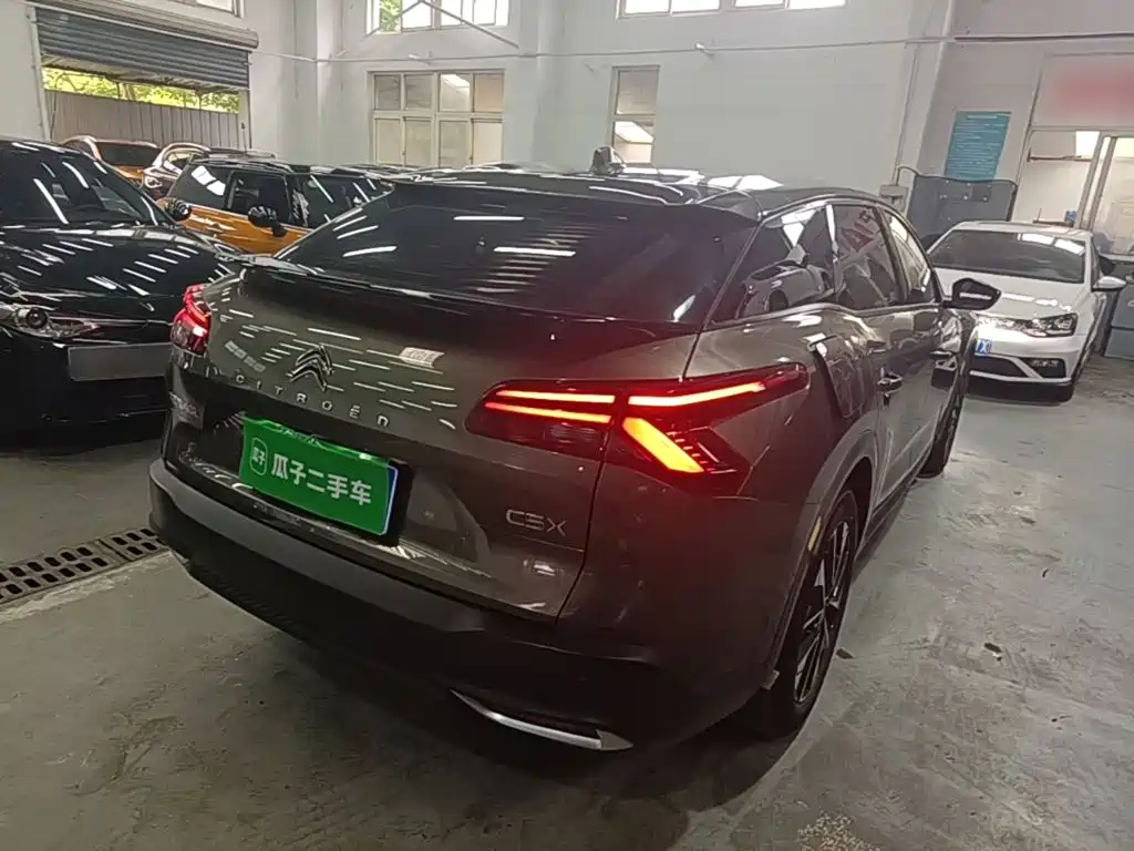 C5 X 凡尔赛C5 X 2021款 1.6 T 势不凡
