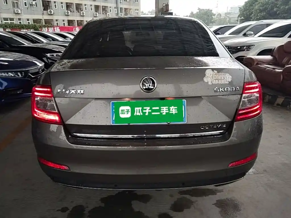Octavia 1.6 L Auto Creation