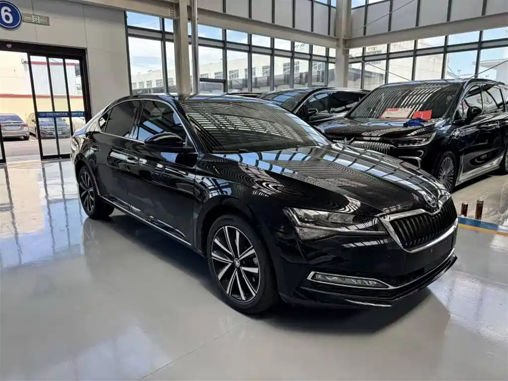 Superb TSI280 DSG Premium
