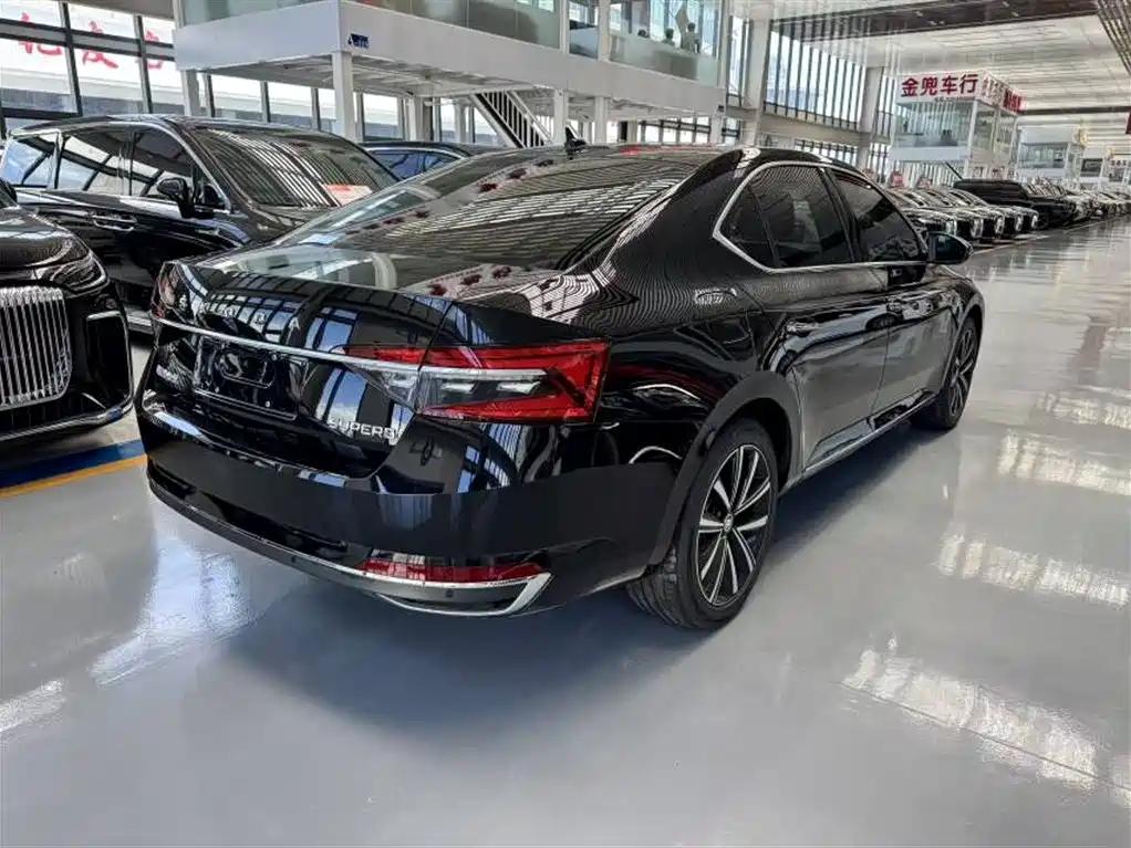 Superb TSI280 DSG Premium