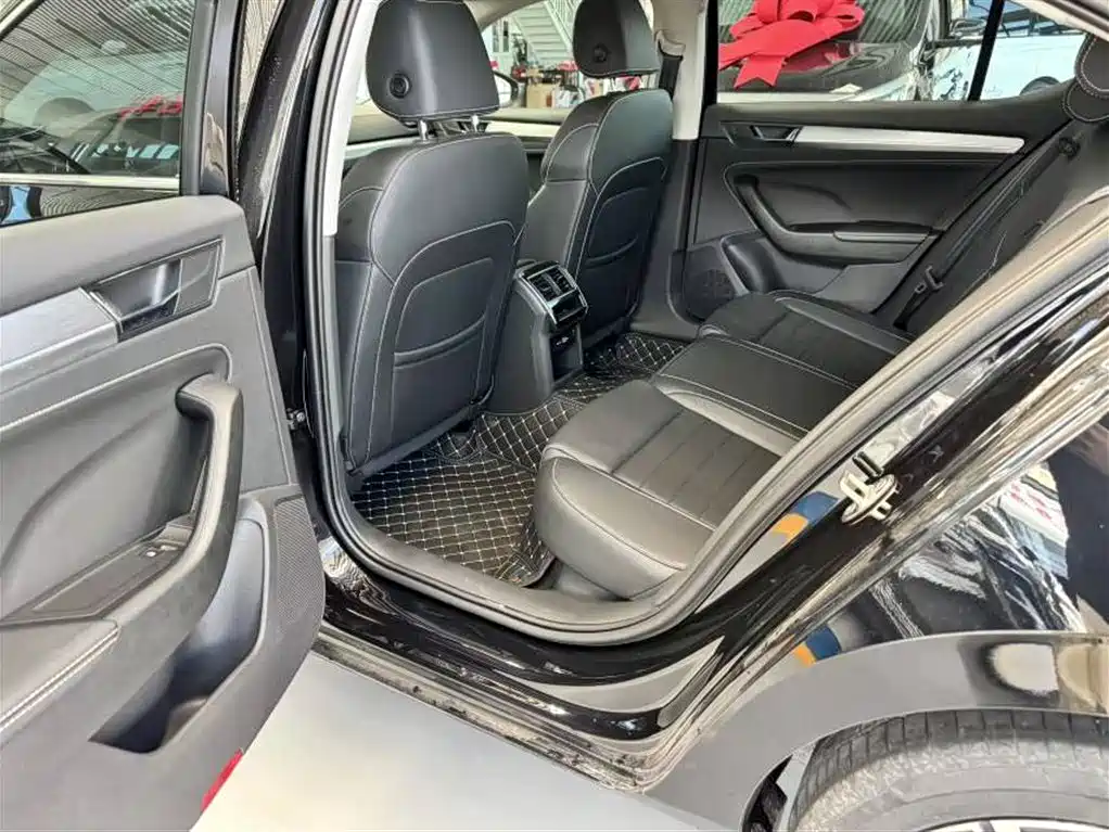 Superb TSI280 DSG Premium