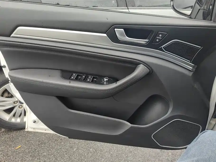 Haval H6 Red Label Sport 1.5 T Auto 2 WD Elite