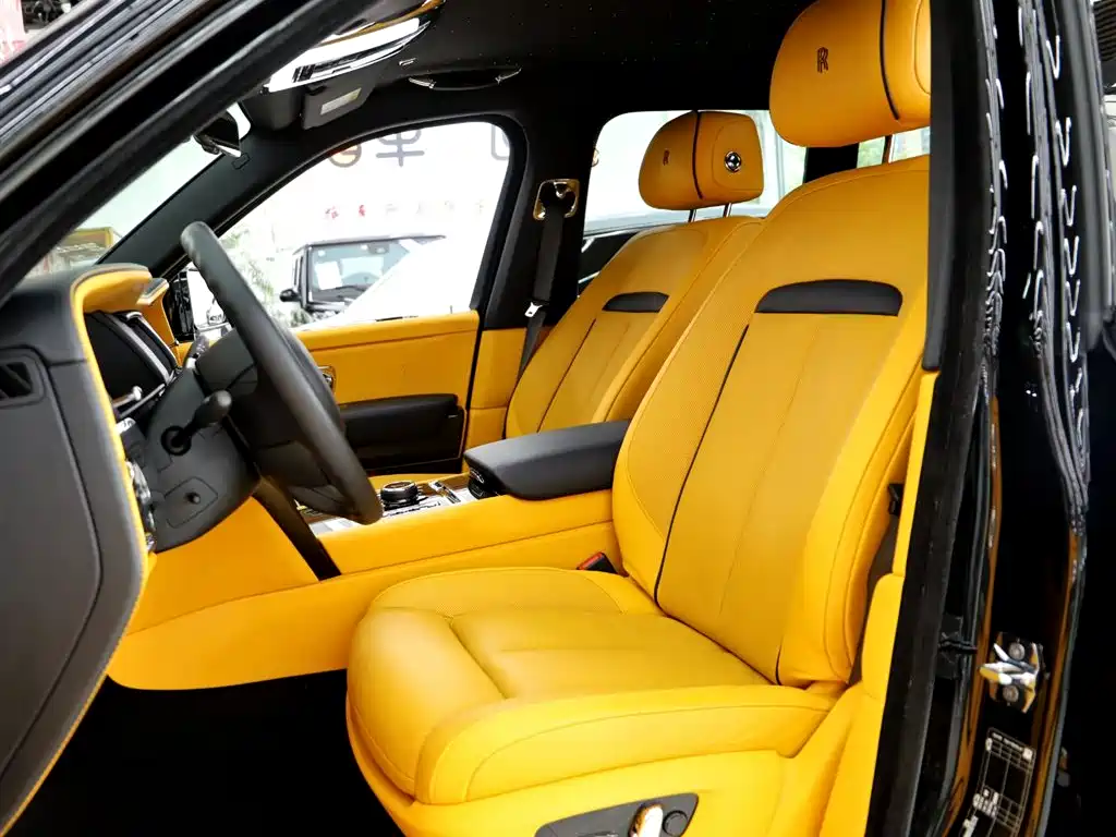 Cullinan Black Badge