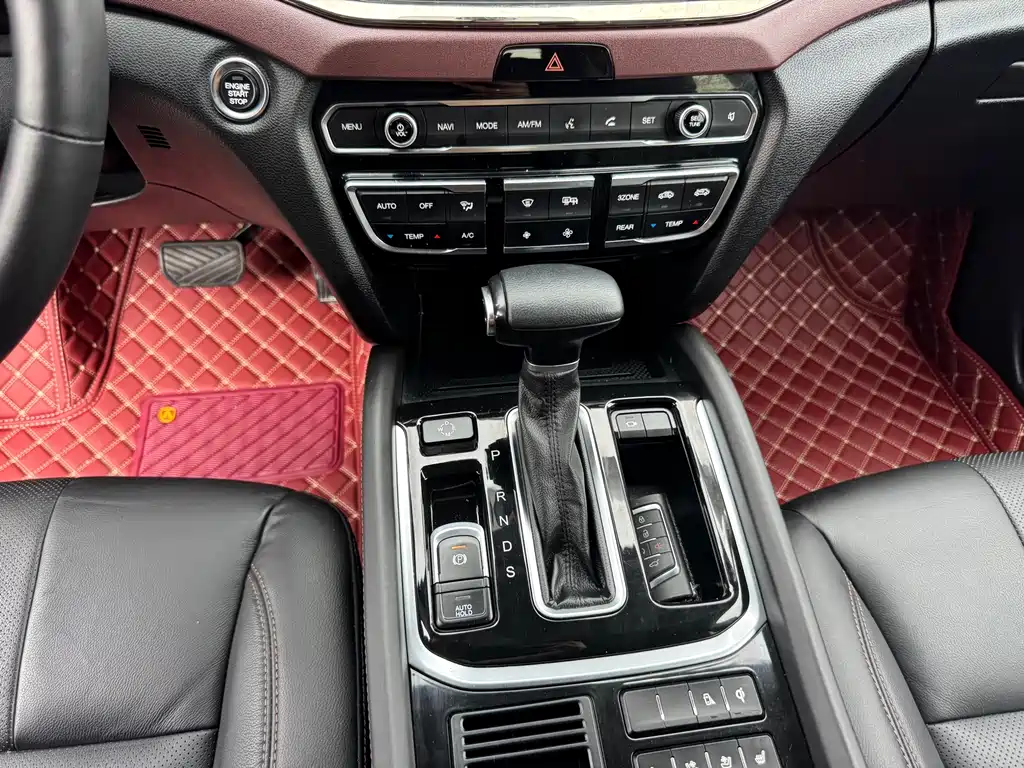GAC Trumpchi GS8 320 T 2 WD Luxury Connected (7-seat)